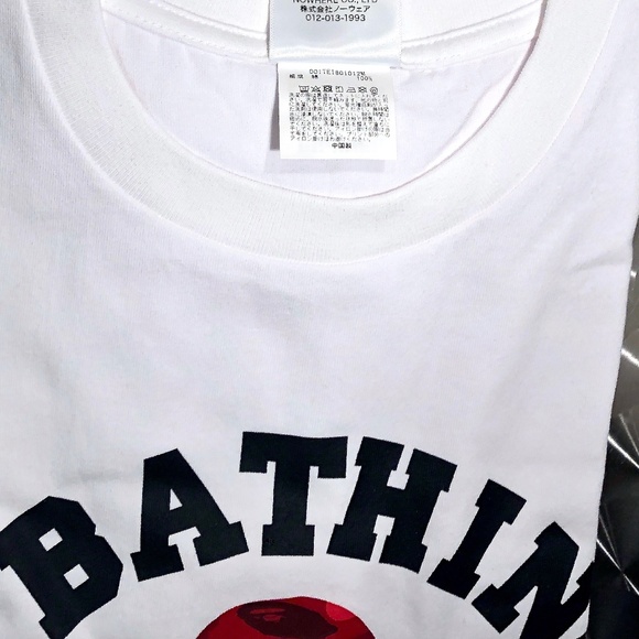 BAPE Tee - NEW A BATHING APE White & Red Camo College T-Shirt Unisex - Picture 8 of 12